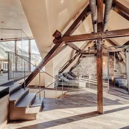 Otel Boutique Tschofen 4*